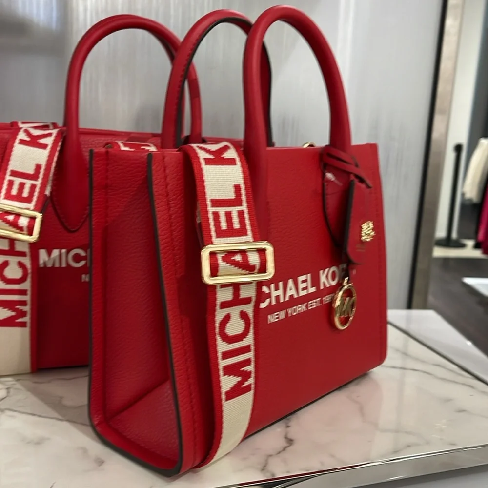 MICHAEL KORS
Mirella Small Pebble Leather Crossbody Bag
Bright Red
NWT - Picture 4 of 16